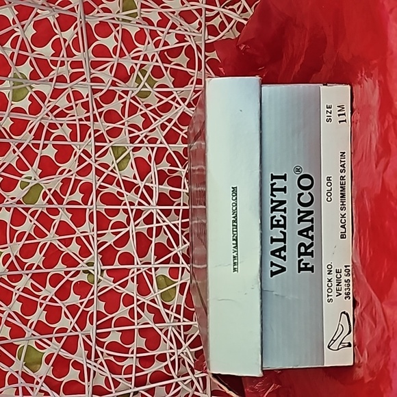 Women Black Shimmer Satin Valenti Franco Heels in a Size 11M - Picture 8 of 8